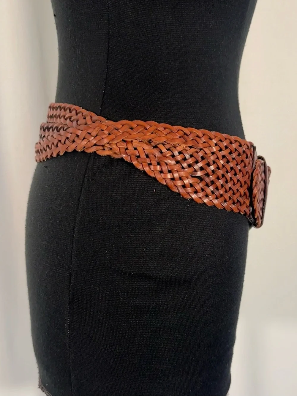 Vintage Chunky Brown Woven Leather Belt - Picture 5 of 7